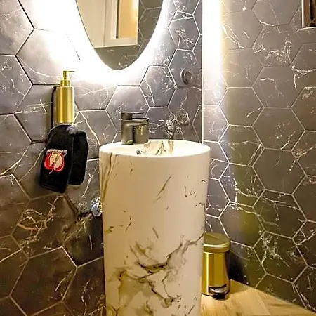 Le Fruit Defendu 67 Motel para Casais
